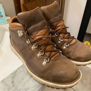Danner Tramline Men’s Size 8 Boots